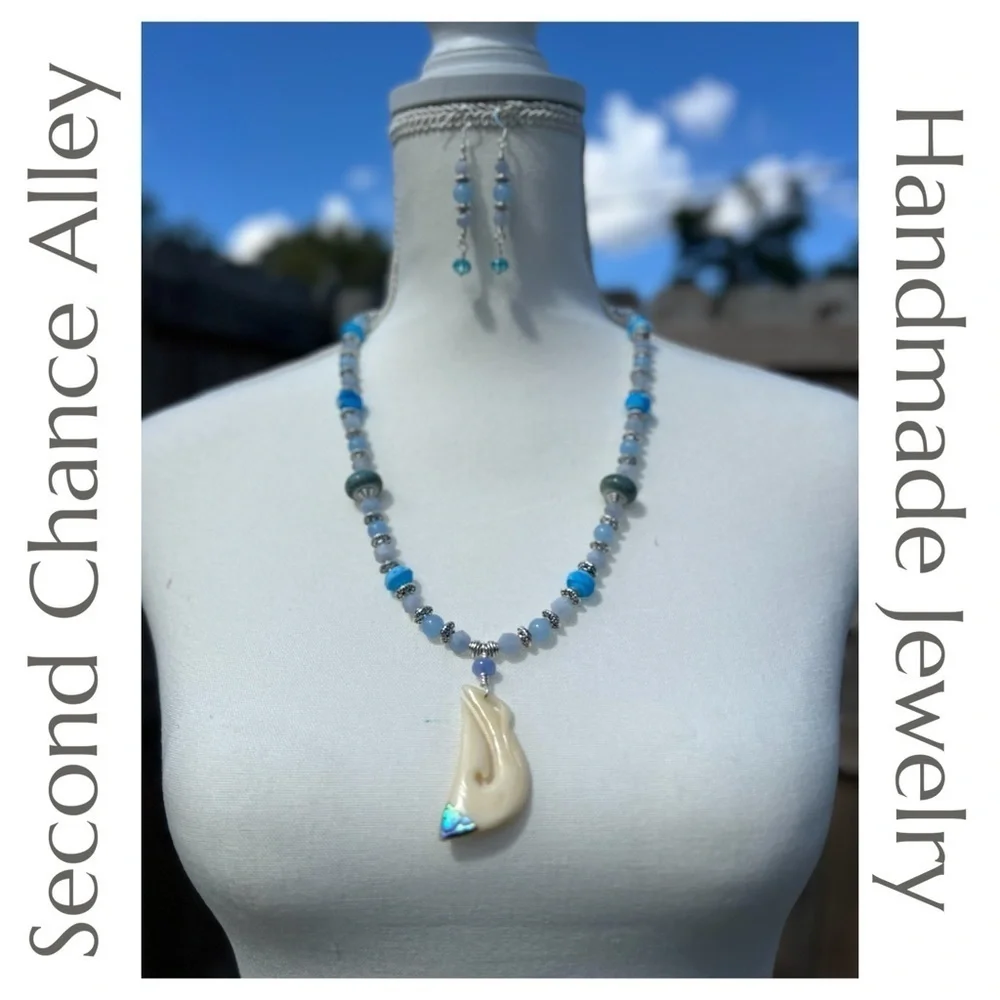 Aquamarine, Vintage Glass,‎ Vintage Māori Hook and Silver Necklace Set